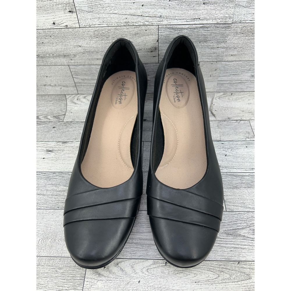 Clarks Collection Black Leather Pleated Round Toe Block Heel Pumps Women Sz 10M